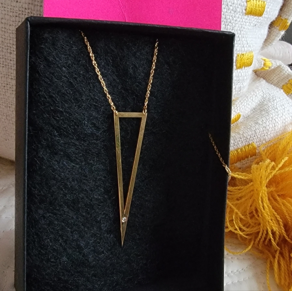 Triangle necklace